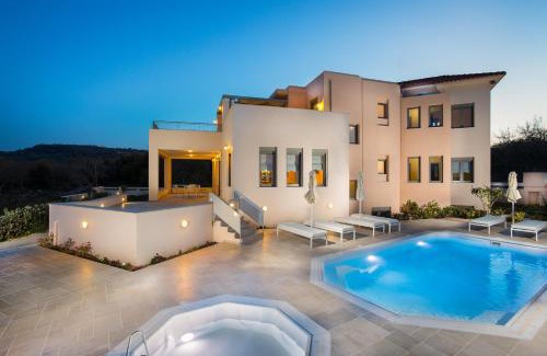 Atsipópoulon Villa | Deluxe Villa Ianthos - Outdoor Hot Tub & Kids Pool