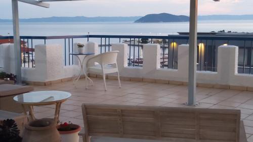 Neos Marmaras Apartment | Egeon Studios