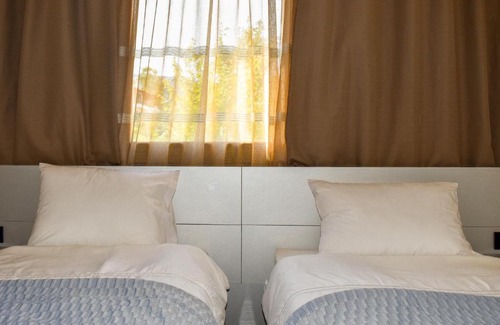 Skiathos Apartment | Ektor's Villa, Skiathos, Greece, free parking, free Wifi