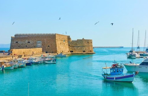 Heraklion Apartment | Elegant Fully Equipped Apartment near City Centre