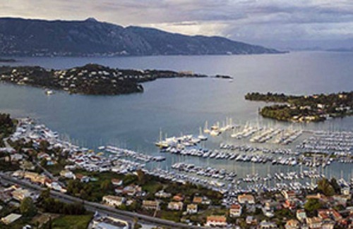 Gouvia House | Elegant Holiday Home in Gouvia with Garden