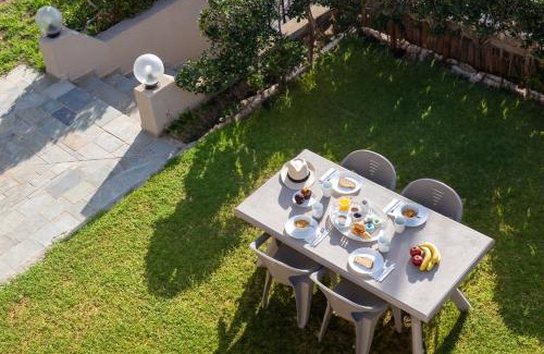 Lygaria Apartment | Elio A 1BDR Apt with Garden 1 min from the beach by Hospi