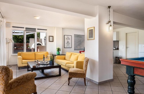 Chania Town Apartment | Eos Art Studio