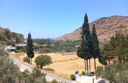 Pisses House | Evangelos Politis Rooms Kea