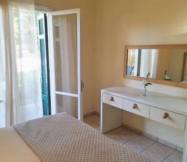 Kavos Apartment | Ever Green