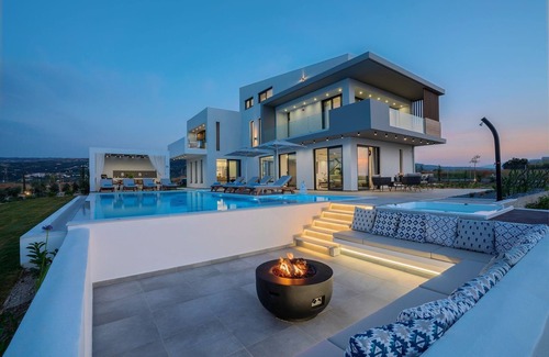 Adelianos Kampos Villa | Exclusive Crete Villa | 4 Bedrooms | Villa Blue | Lavish Interiors | Infinity.