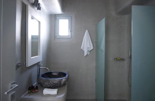 Faros Armenistis Villa | Exquisite Mykonos Villa Villa Ammos 4 Bedroom Private Pool Sea View Houlakia