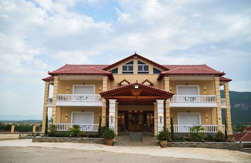 Kalambaka Apartment | Famissi Suites 3