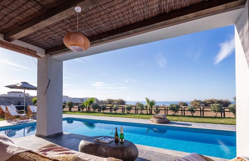 Stavromenos Villa | Feyre Boutique Mansion