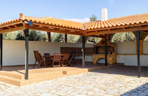 Agrilos House | Filiatra Prive Escape - Seaview & Nature Serenity