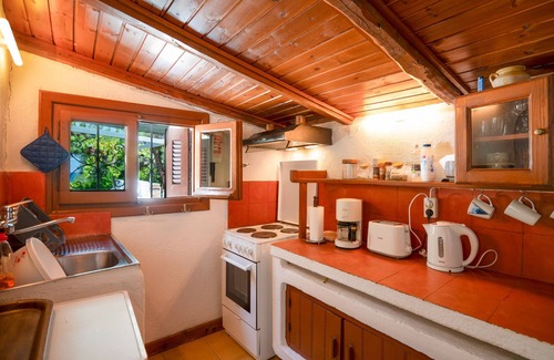 Kassiopi Cottage | Fishermans Cottage: Private pool, a/c, near beach