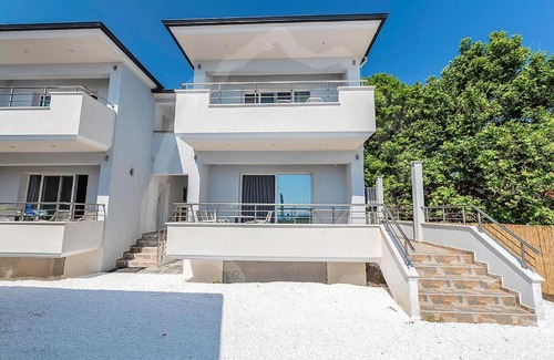 Chrisi Akti Apartment | Fregada