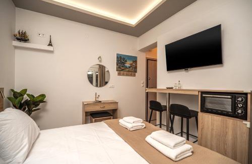 Vamvakopoulo Apartment | Giovanni's studio
