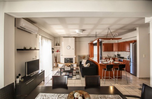 Kalambaka Apartment | Grand Meteora Central Luxury Apartment