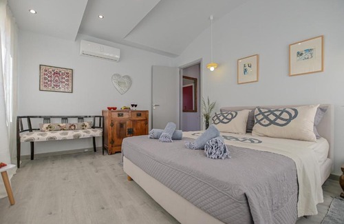 Naxos House | Grotta Sognare