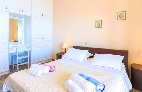 Katavolos House | Holiday house Katavolos for 1 - 7 persons with 2 bedrooms - Holiday home