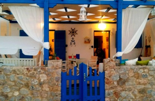 Monolithos House | Homerez - Beautiful house for 6 ppl. with sea view and terrace at Monolithos