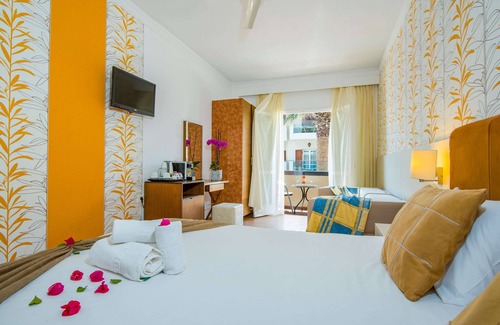Kalyves Hotel | Hotel Kalyves Beach