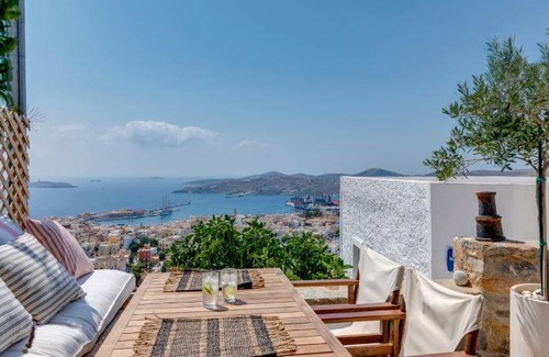 Ano Siros House | House ∙ 2 bedrooms ∙ 4 guests