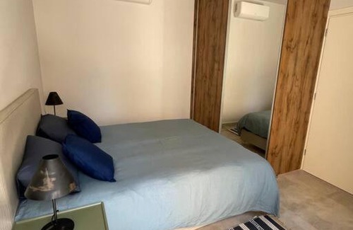 Filopappou House | House center of Athens, near Acropolis