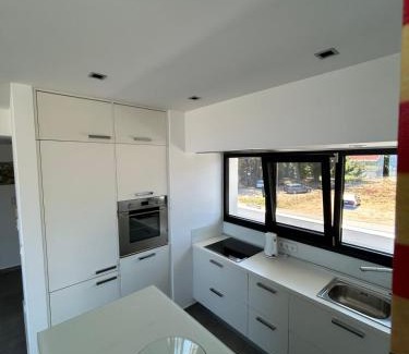 Chrisi Akti Apartment | House Constantin