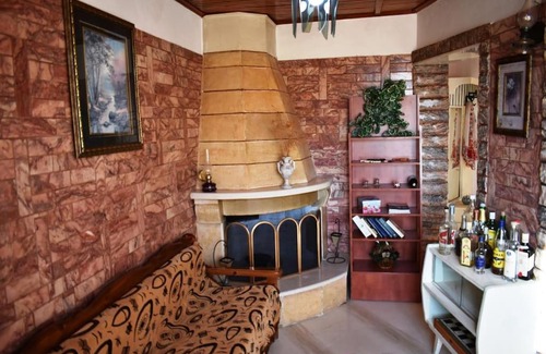 Petaleia Apartment | House Grigoris Tsigros