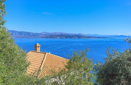 Katavolos Villa | House On The Rocks in Nisaki