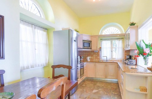 Katavolos Villa | House On The Rocks in Nisaki