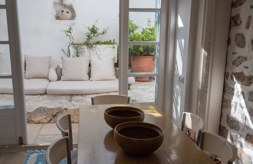 Vlikhos Villa | Hydra-Luxurious Oceanfront -Views Forever
