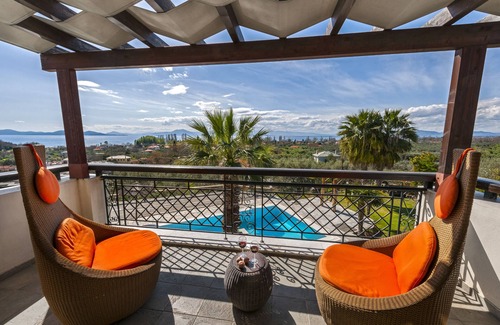 Koropi Apartment | Iakovakis Suites & Spa