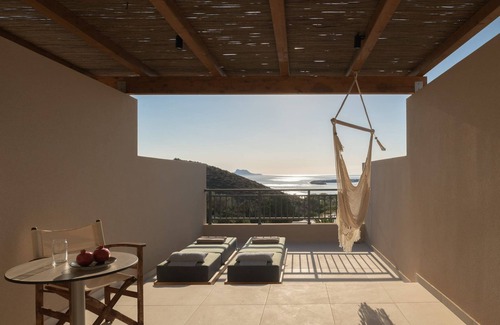 Agia Galini Villa | Impressive Agios Vasilios Suite | Ralph Suite | 1 Bedroom | Private Furnished.