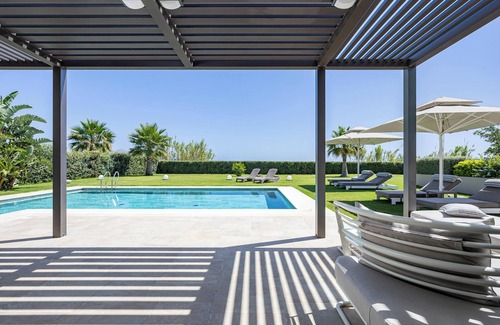 Katochori Villa | Iniada Villa I- A few meters away from sandy beach