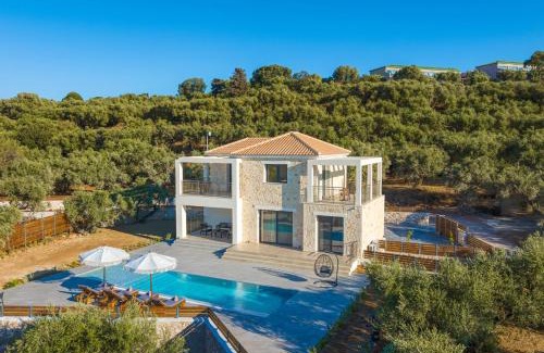 Neromilos Apartment | Julian Private Stone Villa with Sea View