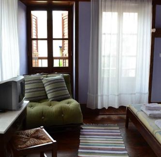 Megisti House | Karnayo