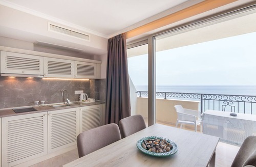 Maroneia-Sapes Hotel | King Maron Wellness Beach Hotel