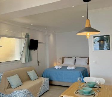 Agia Pelagia Chlomou Apartment | Kohyli Boutique Apartment