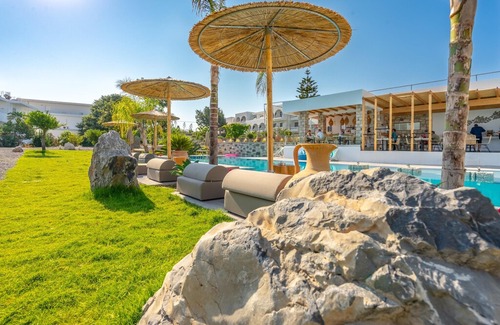 Faliraki Bed & Breakfast | Kouros Home and Suites - Suite with balcony