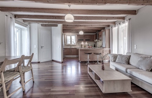 Tzavros Villa | Ktima Loumoumba, Private Villa.