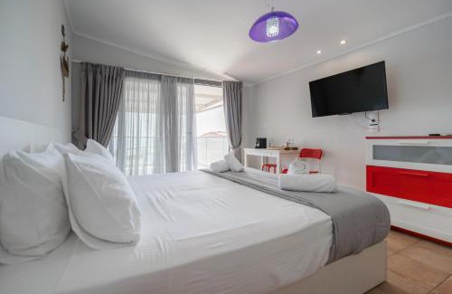 Troulos Apartment | La Luna Hotel