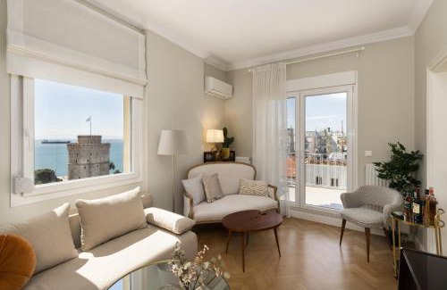 Thessaloniki City Centre Apartment | La Maison Dorée - Elegant Stay with Unique View by BiNoBi!