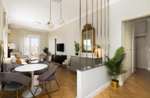 Thessaloniki City Centre Apartment | La Maison Dorée - Elegant Stay with Unique View by BiNoBi!