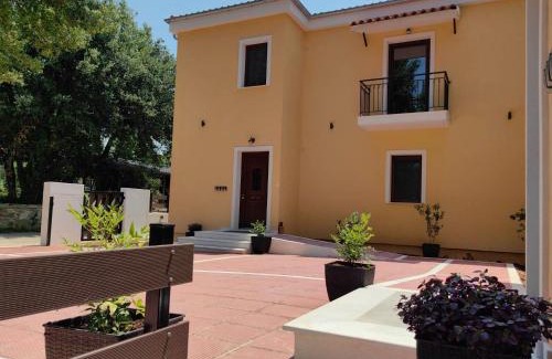Amfithea Apartment | Lago Verde