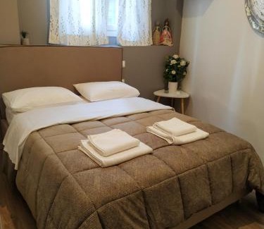 Ioannina Town Centre Apartment | @LAKE STUDIO