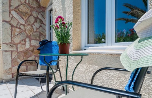 Gerani Apartment | large apartment next to the beach. 113