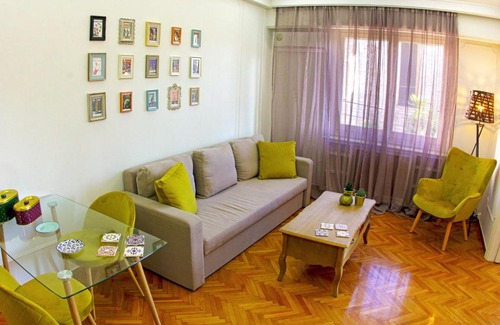 Plaka Apartment | Life Houses Zappeio Apartment