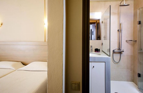 Vamvakopoulo Apartment | Lili Apartments,102,oasis 2,5 km from Hania center