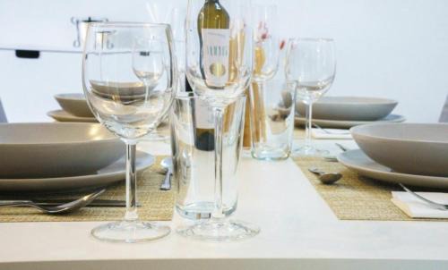 Loutraki Apartment | Loutraki Coastal Apartment Retreat