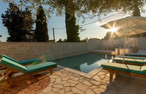 Gouvia Bed & Breakfast | Luca Mare