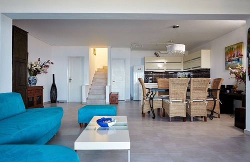 Skala Villa | Luxurious Villa in Apostolata 5★ resort, 3BR, sea views, free parking!