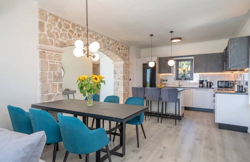 Tzamarelata Villa | Luxurious Villa Loel with amazing sea views